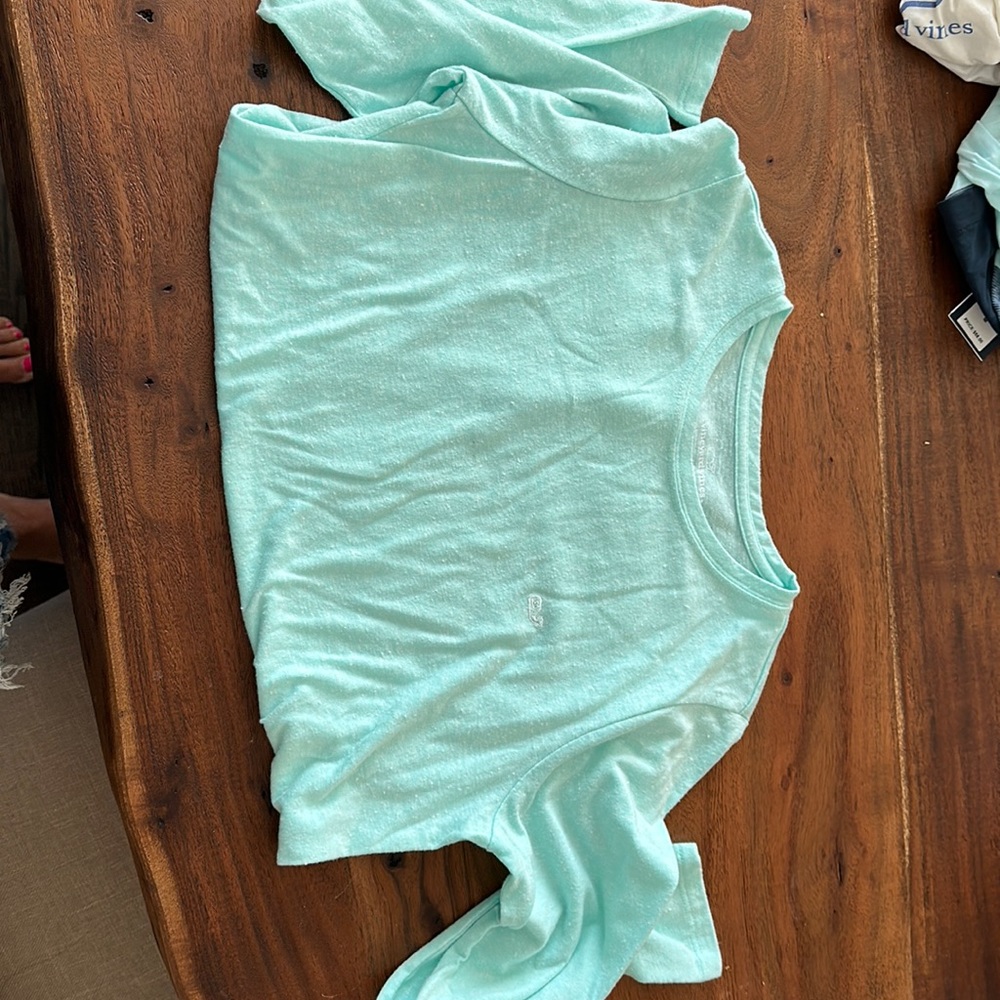 Women’s mint green small SOFT VINEYARD VINES long sleeve tee.
